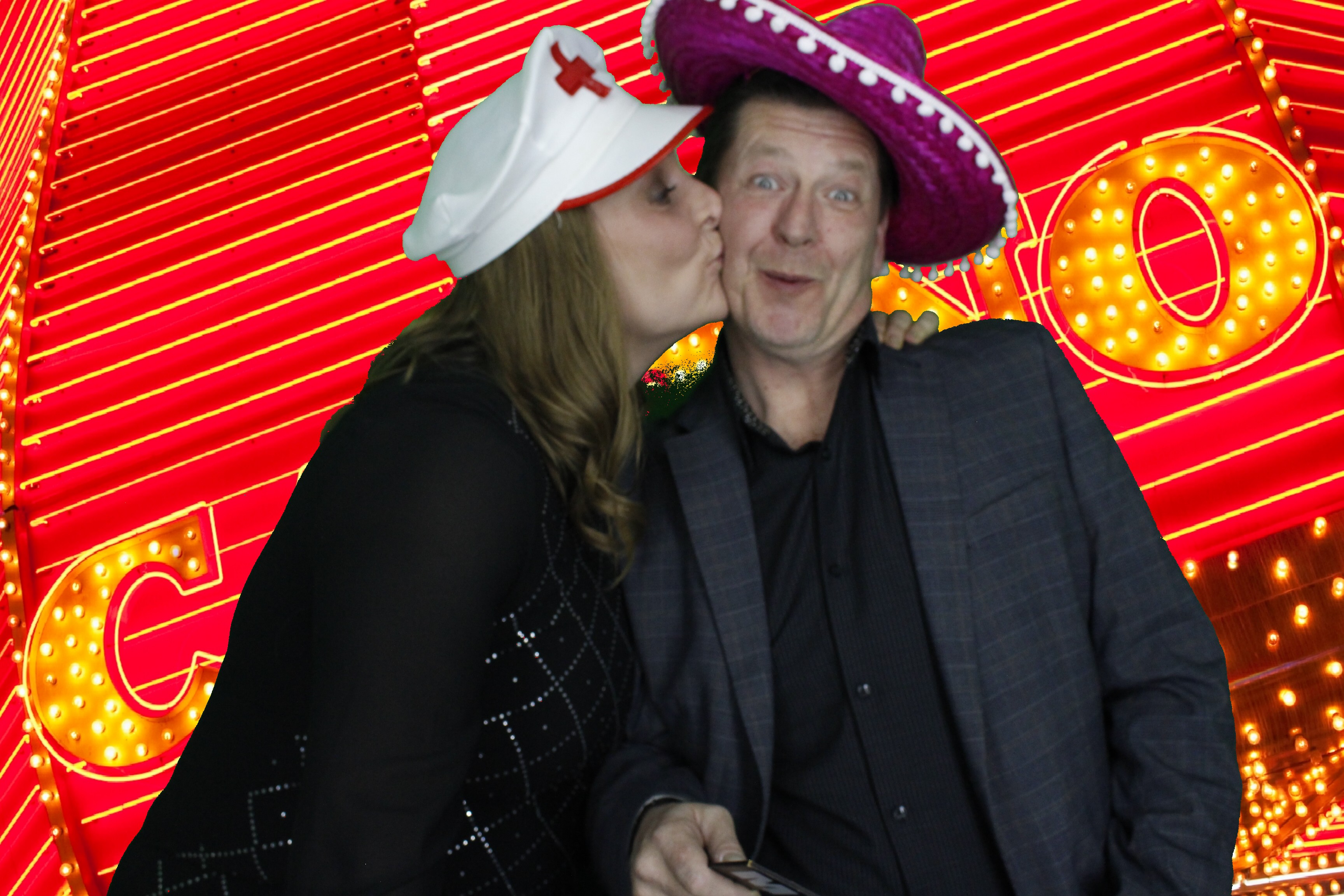 Mr & Mrs Mills | View more photos from the event at gallery.myphotoboothexperience.co.uk/u/MyPhotoBoothExperienceLtd/Mr-Mrs-Mills